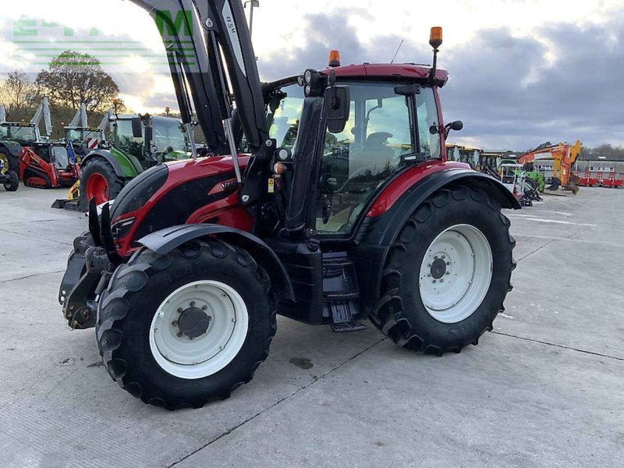 Traktor of the type Valtra n134 active tractor (st21599) Active, Gebrauchtmaschine in SHAFTESBURY (Picture 12)