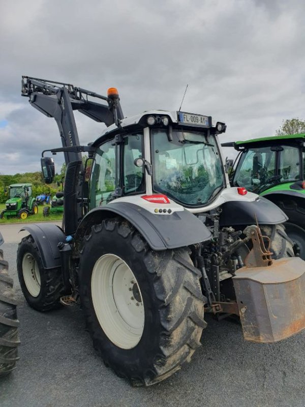 Traktor van het type Valtra N134 ACTIVE, Gebrauchtmaschine in DOMFRONT (Foto 3)