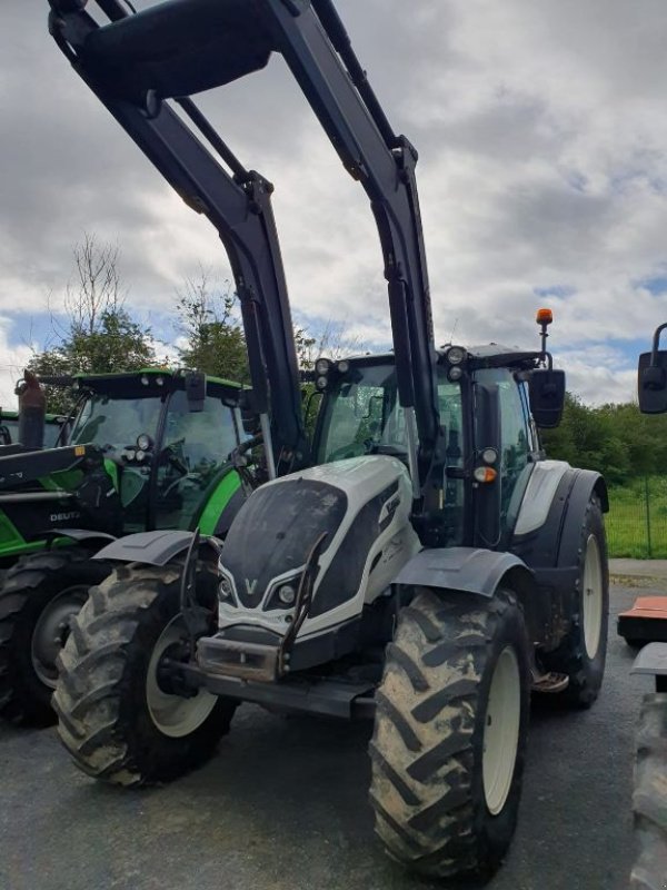 Traktor van het type Valtra N134 ACTIVE, Gebrauchtmaschine in DOMFRONT (Foto 2)