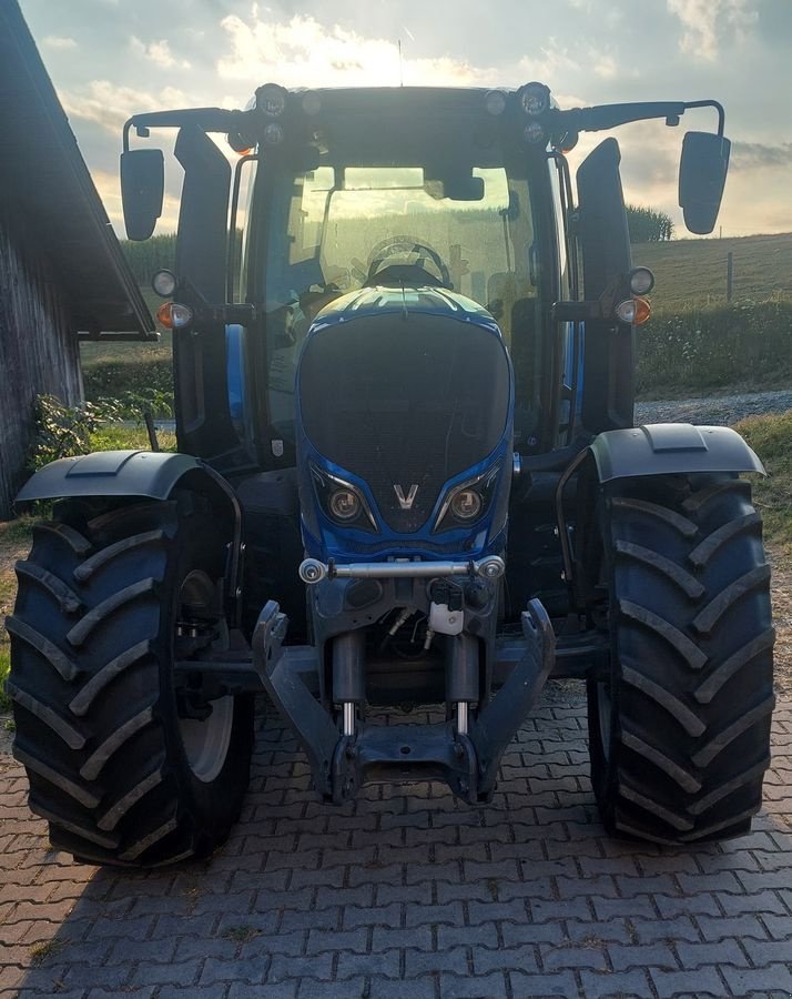 Traktor des Typs Valtra N134 Direct (Stufe V), Gebrauchtmaschine in Hollenthon (Bild 2)