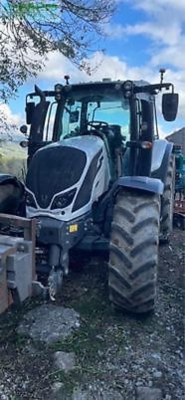 Traktor Türe ait Valtra n134 h5, Gebrauchtmaschine içinde MONFERRAN (resim 1)