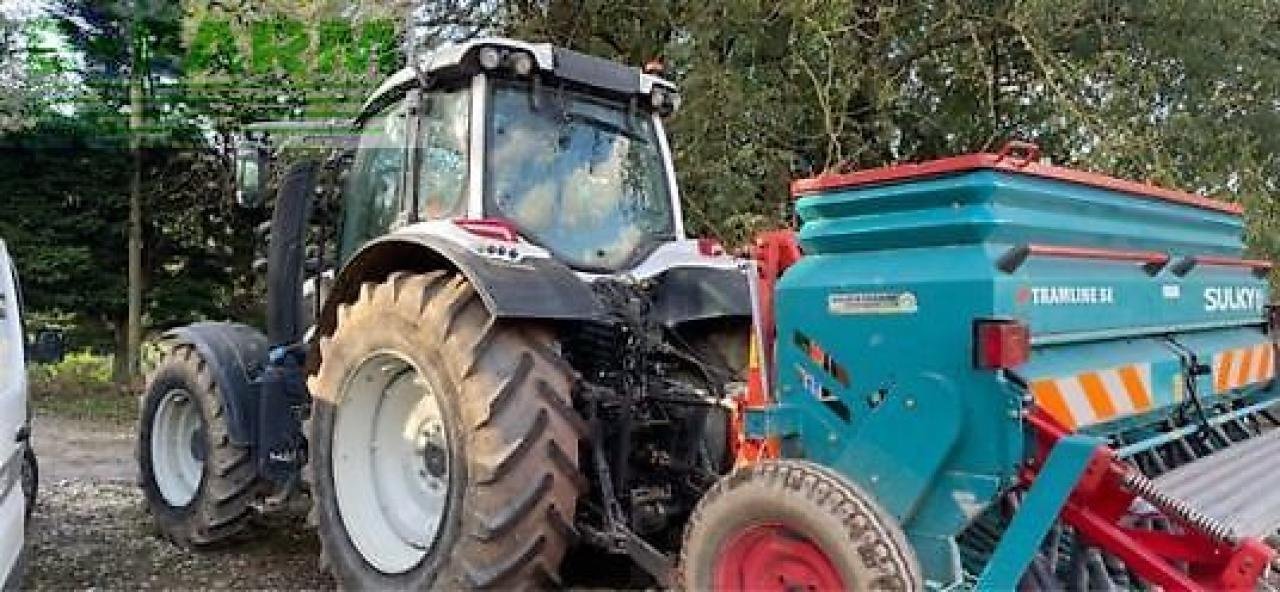 Traktor Türe ait Valtra n134 h5, Gebrauchtmaschine içinde MONFERRAN (resim 3)