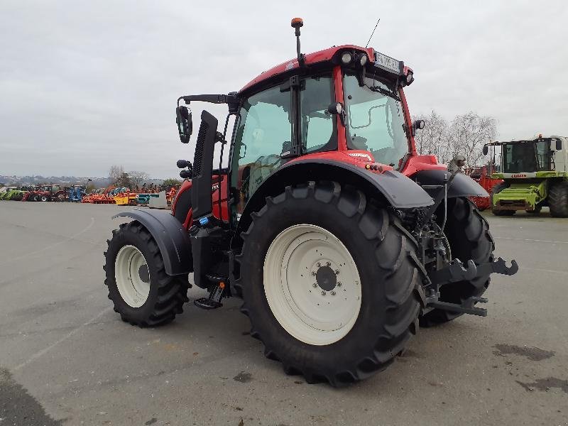 Traktor typu Valtra N134, Gebrauchtmaschine w ANTIGNY (Zdjęcie 8)