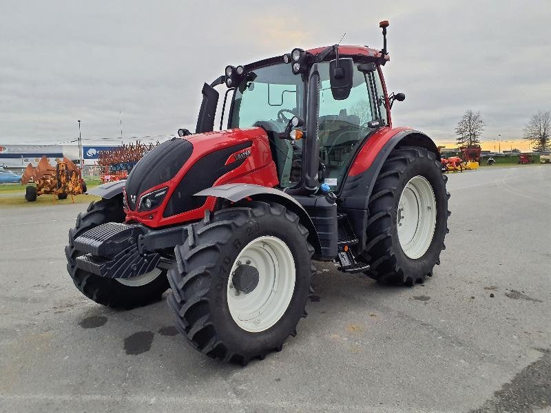 Traktor typu Valtra N134, Gebrauchtmaschine w ANTIGNY (Zdjęcie 4)