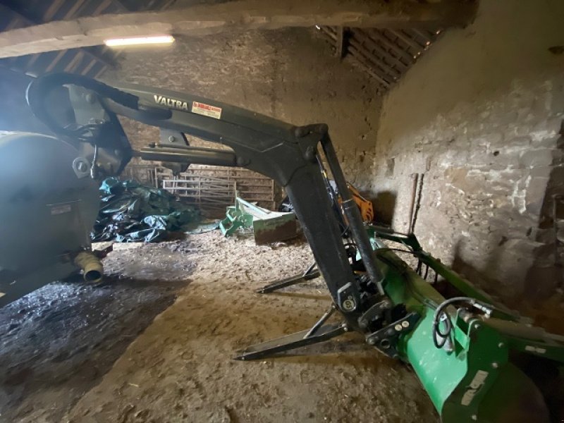 Traktor des Typs Valtra N134, Gebrauchtmaschine in LE PONT CHRETIEN (Bild 8)