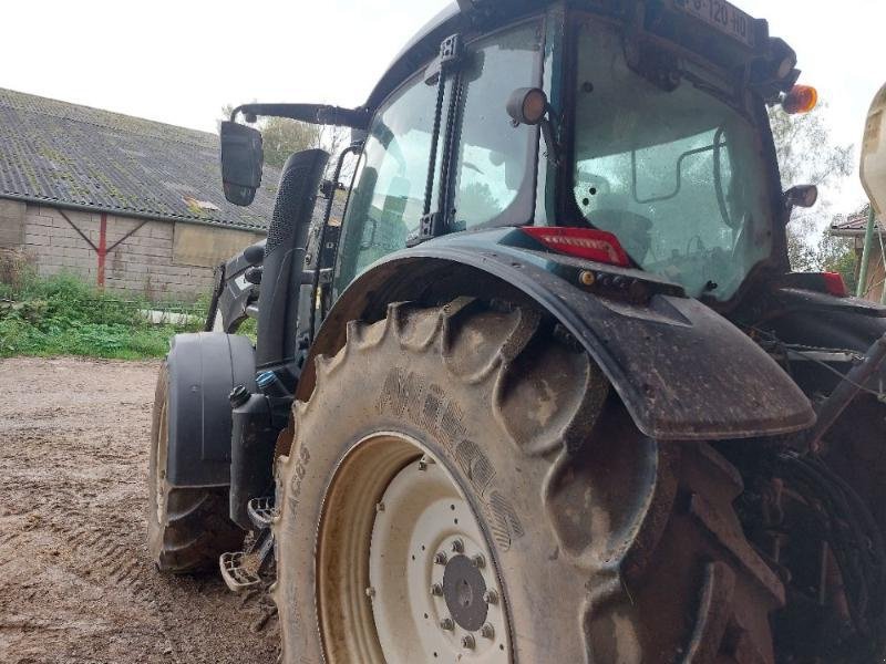 Traktor van het type Valtra N134A, Gebrauchtmaschine in CHAUMONT (Foto 6)