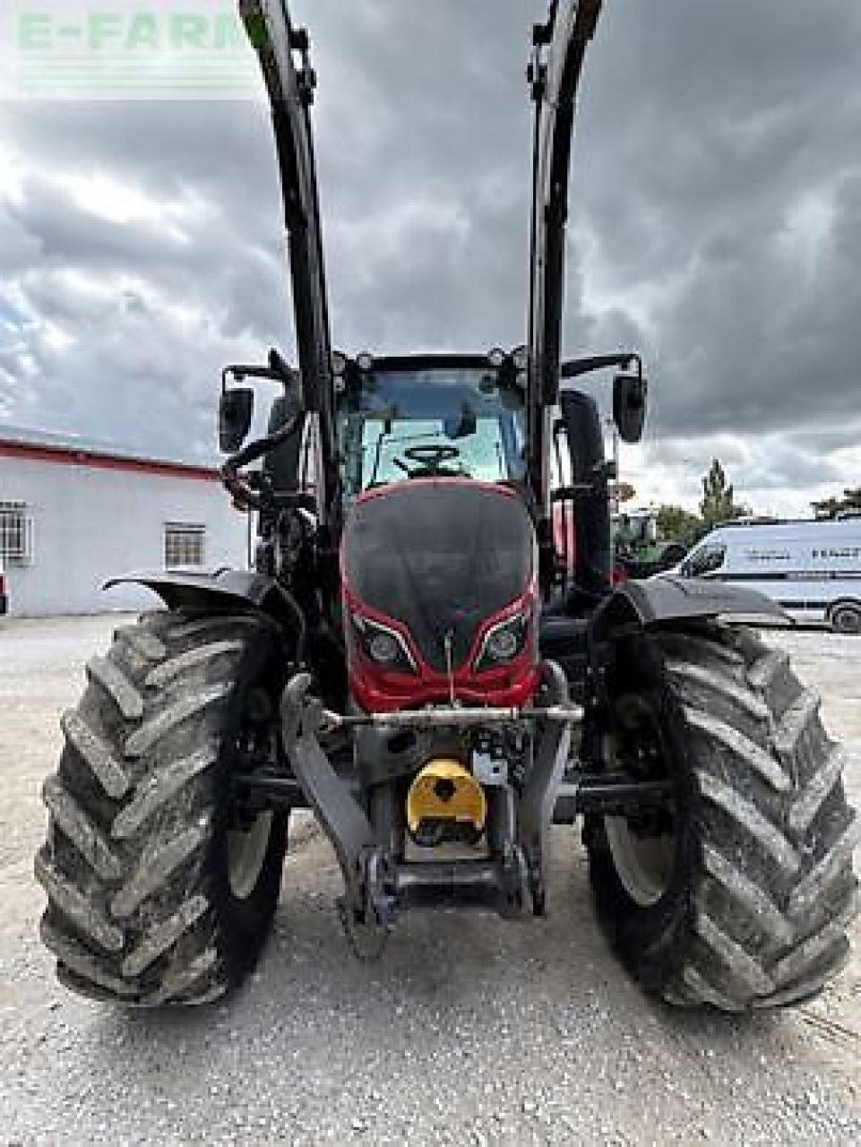 Traktor del tipo Valtra n134a, Gebrauchtmaschine en MONFERRAN (Imagen 5)