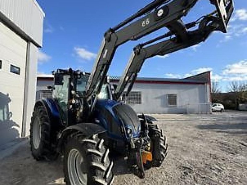 Traktor от тип Valtra n134a, Gebrauchtmaschine в MONFERRAN (Снимка 1)