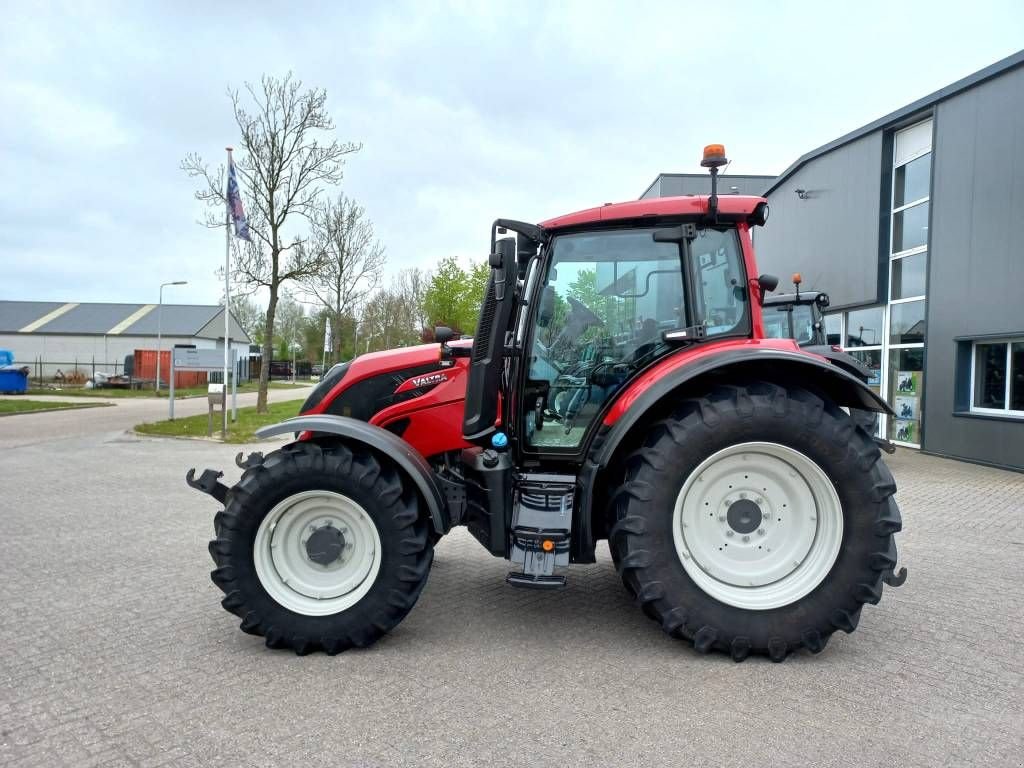 Traktor typu Valtra N135 Active Demo! Direct leverbaar!, Gebrauchtmaschine v Marknesse (Obrázek 10)