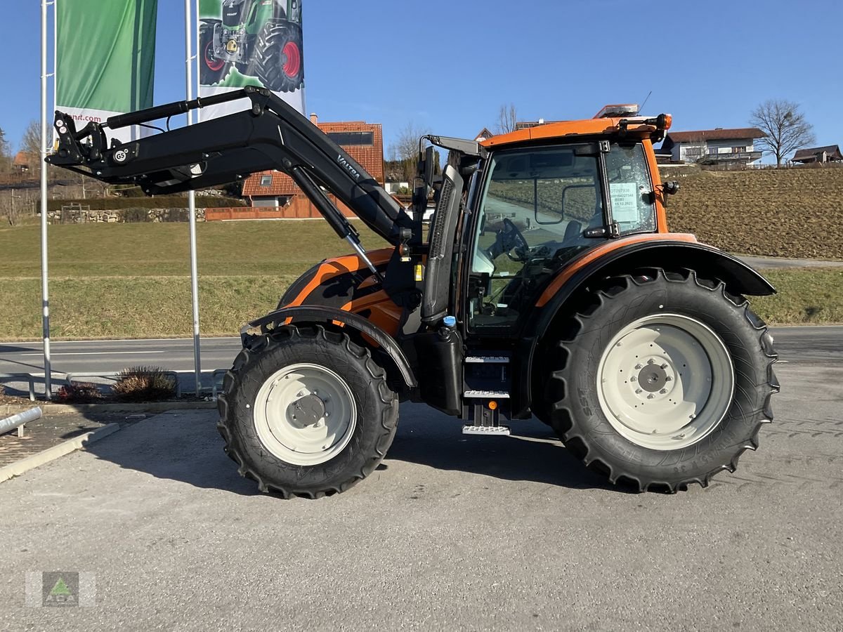 Traktor a típus Valtra N135 Direct, Neumaschine ekkor: Markt Hartmannsdorf (Kép 2)