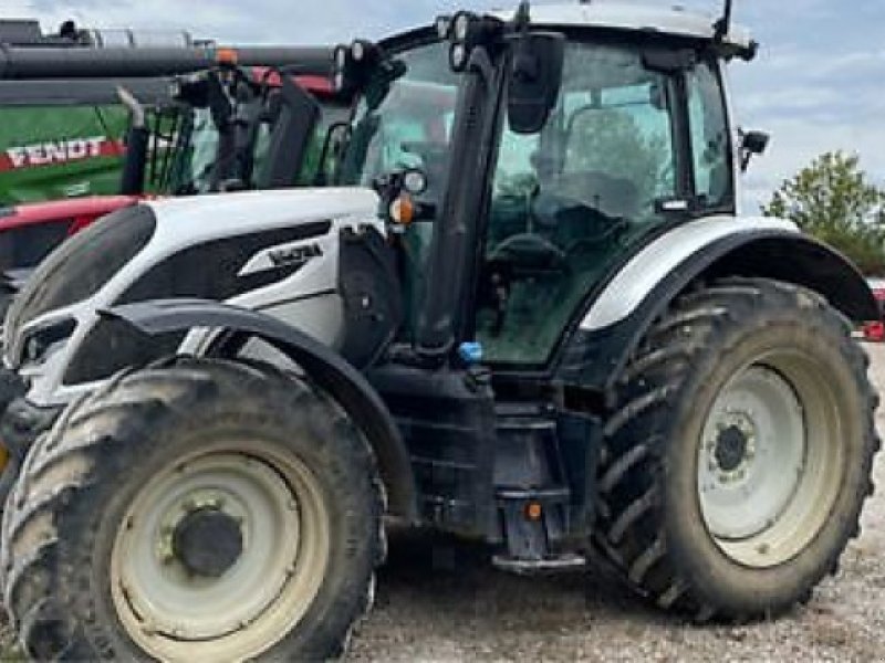 Traktor tipa Valtra N135D, Gebrauchtmaschine u Revel (Slika 1)