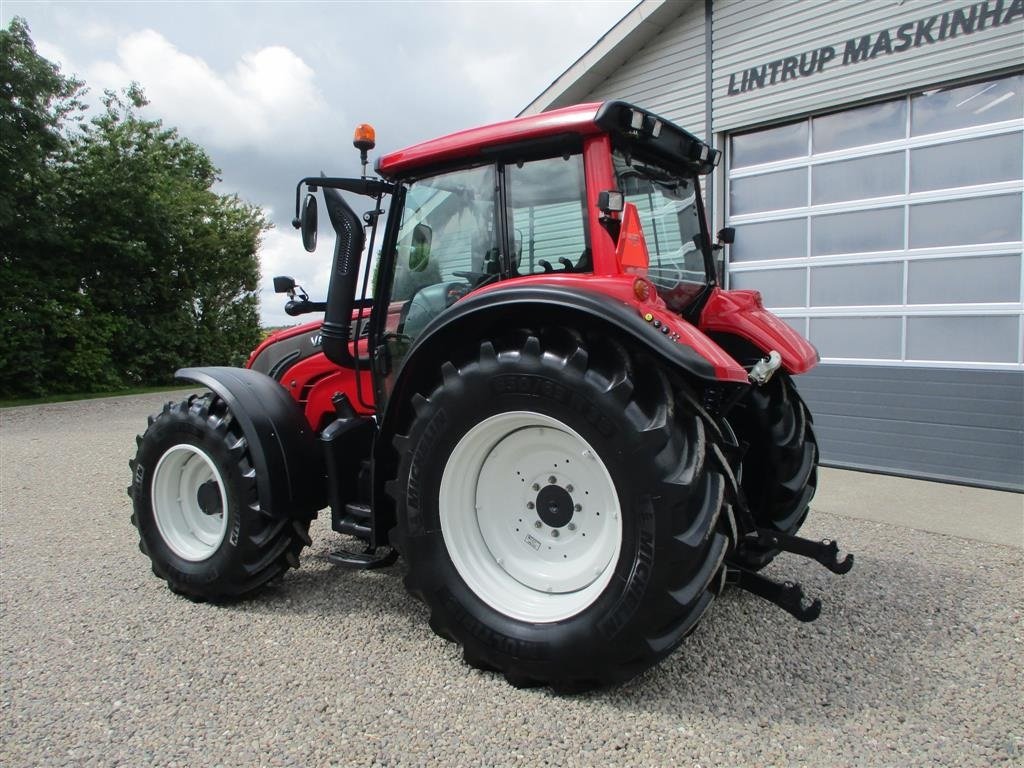 Traktor a típus Valtra N142 Med frontlift, Gebrauchtmaschine ekkor: Lintrup (Kép 3)