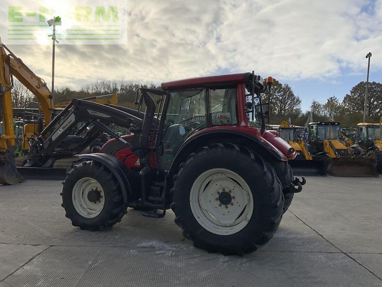 Traktor типа Valtra n142 tractor (st21486), Gebrauchtmaschine в SHAFTESBURY (Фотография 14)