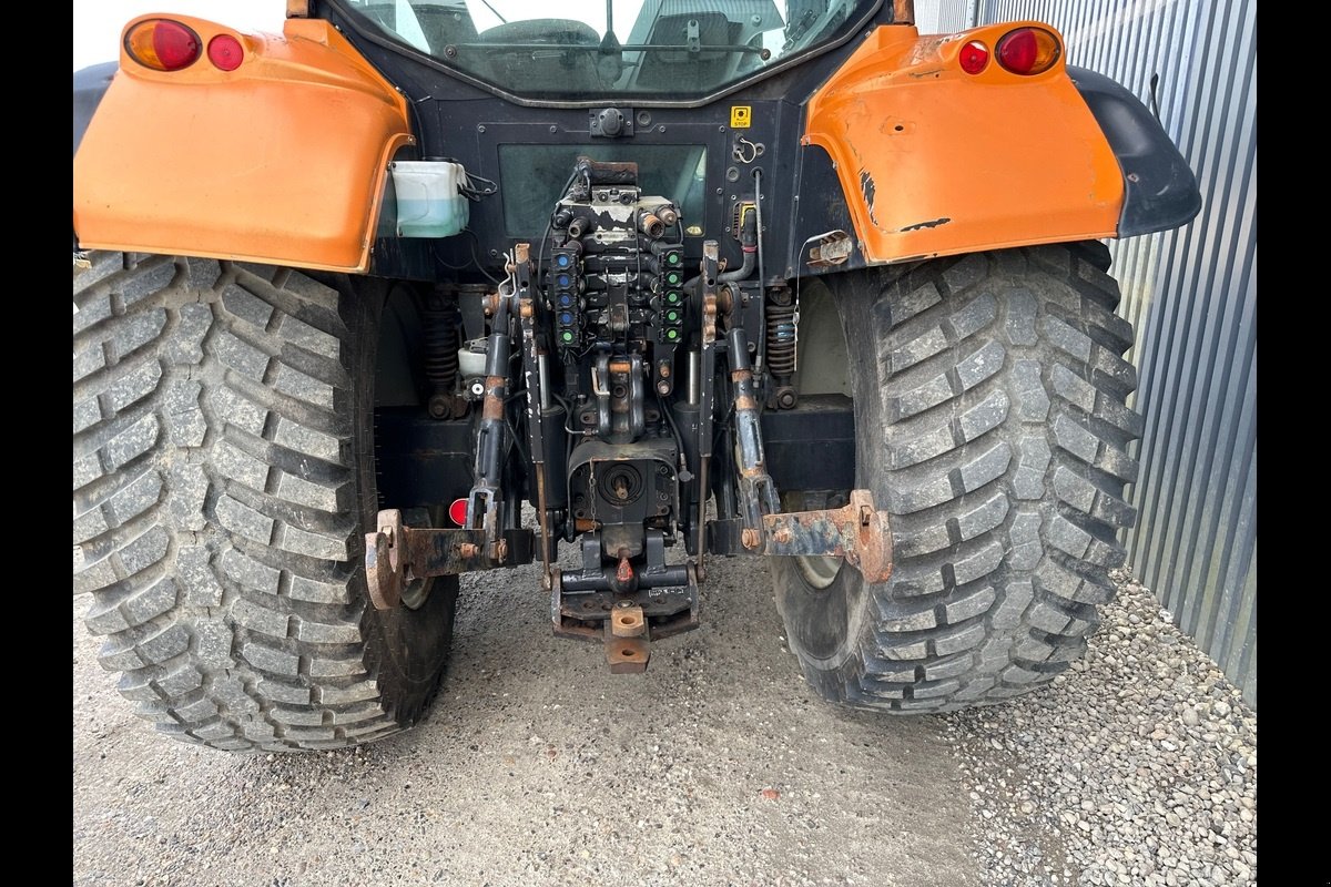 Traktor van het type Valtra N142, Gebrauchtmaschine in Viborg (Foto 6)