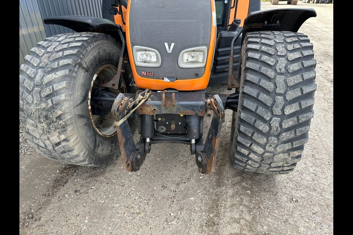 Traktor van het type Valtra N142, Gebrauchtmaschine in Viborg (Foto 4)