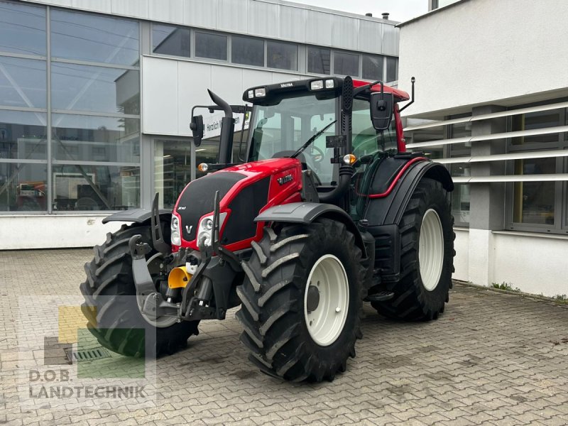 Traktor typu Valtra N143, Gebrauchtmaschine v Regensburg