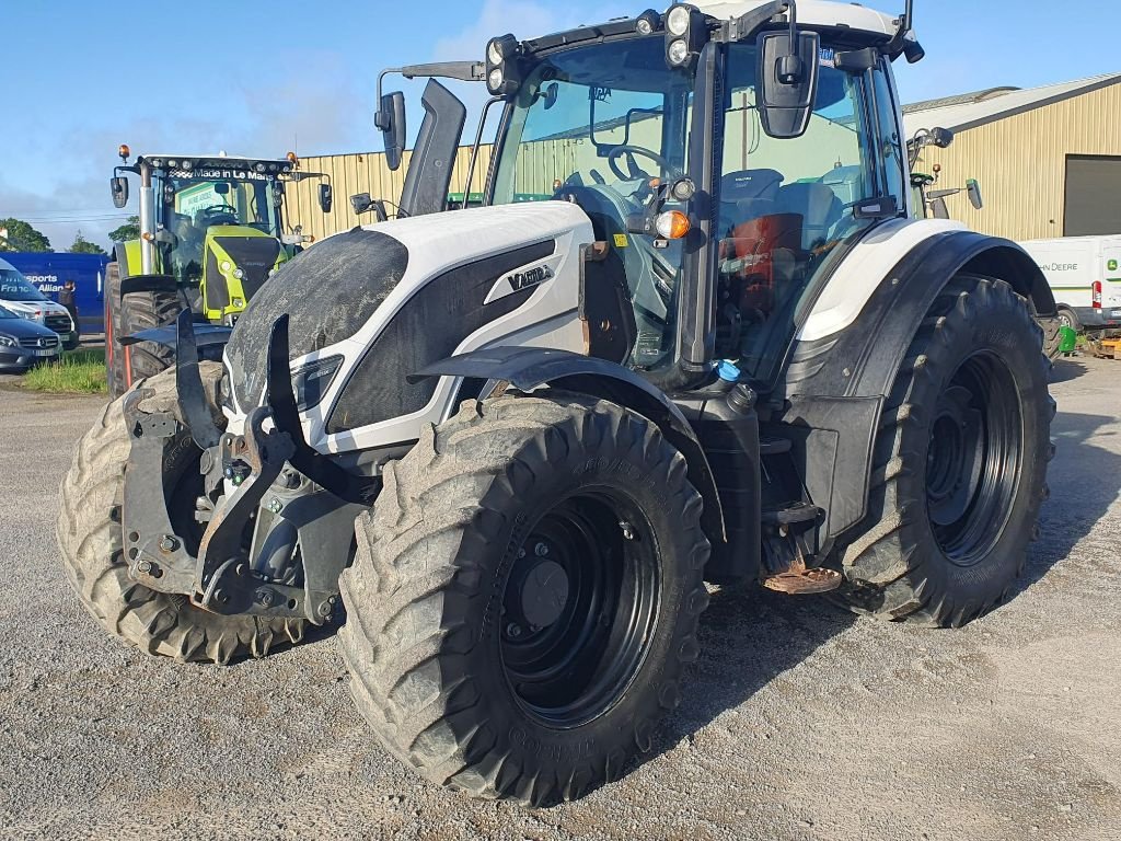 Traktor tipa Valtra N154 DIRECT, Gebrauchtmaschine u DOMFRONT (Slika 1)