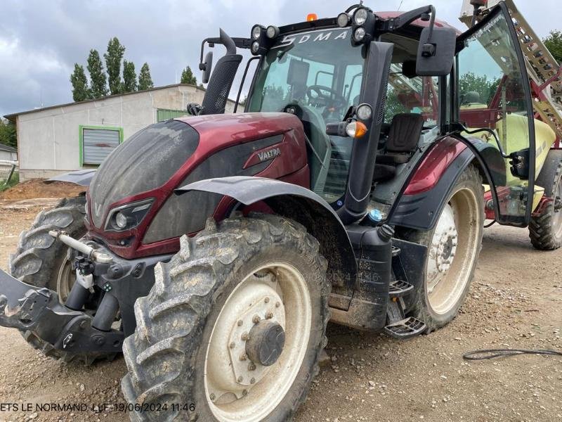 Traktor van het type Valtra N154, Gebrauchtmaschine in JOSSELIN (Foto 1)