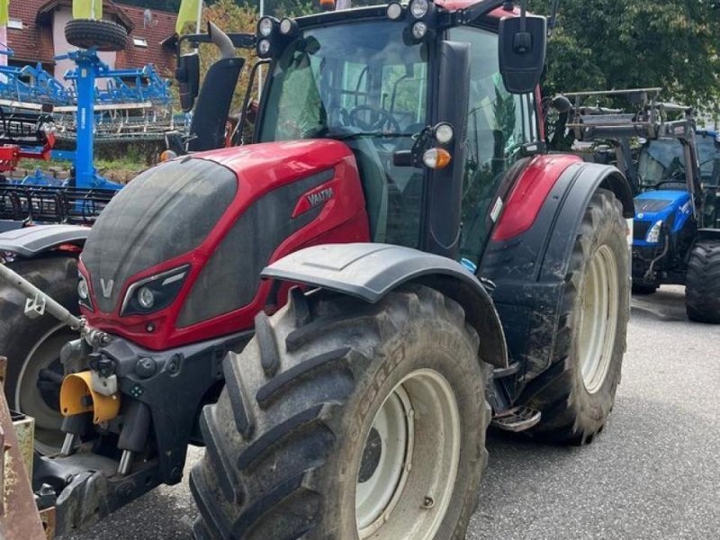 Traktor of the type Valtra n154e direct Direct, Gebrauchtmaschine in RUDEN (Picture 1)