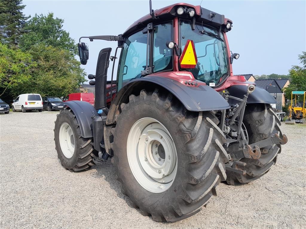 Traktor du type Valtra N154EA, Gebrauchtmaschine en Gudbjerg (Photo 4)