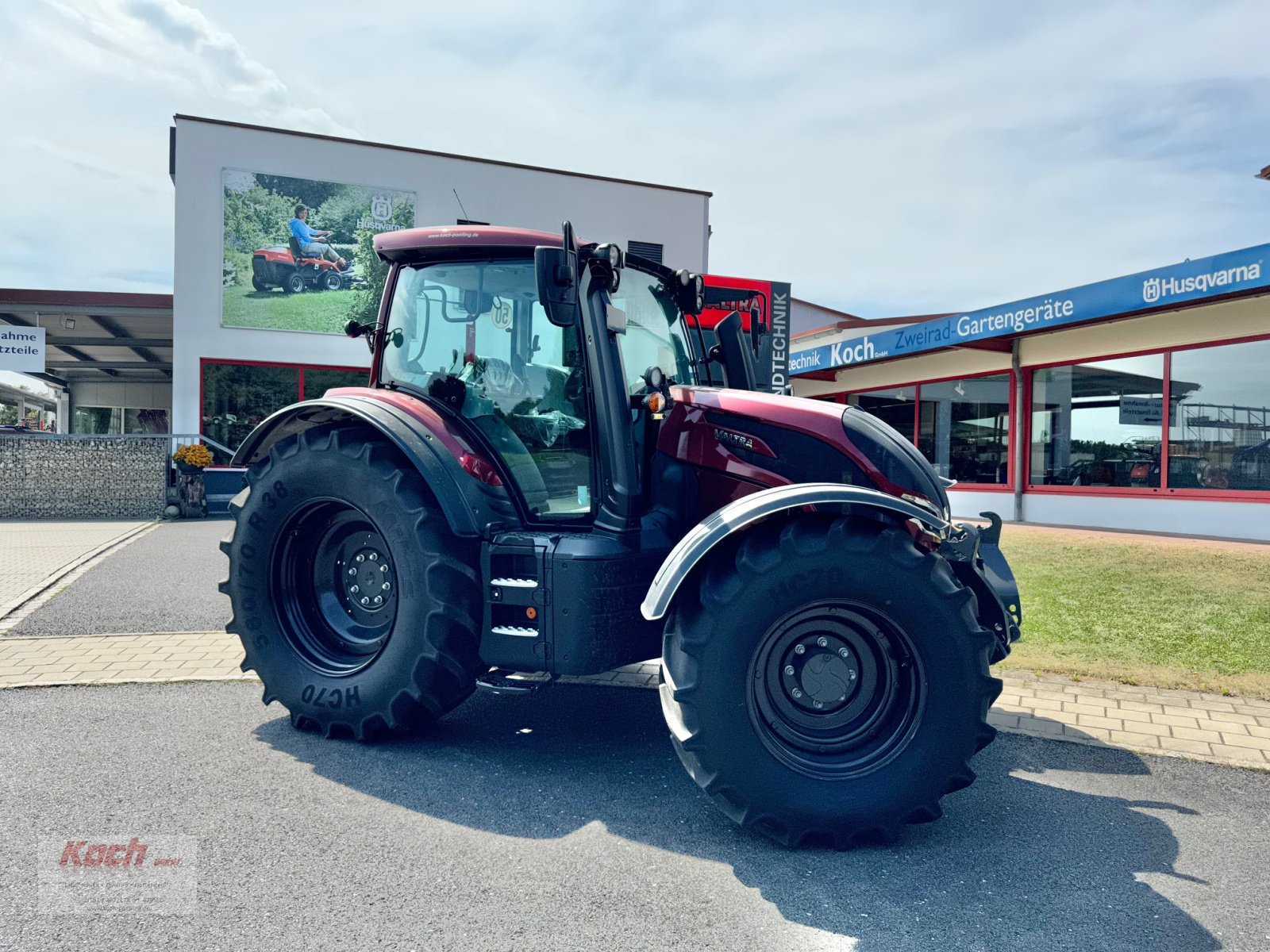 Traktor des Typs Valtra N155 A, Neumaschine in Neumarkt / Pölling (Bild 2)