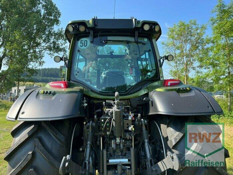 Traktor of the type Valtra N155 Active E, Ausstellungsmaschine in Prüm (Picture 8)