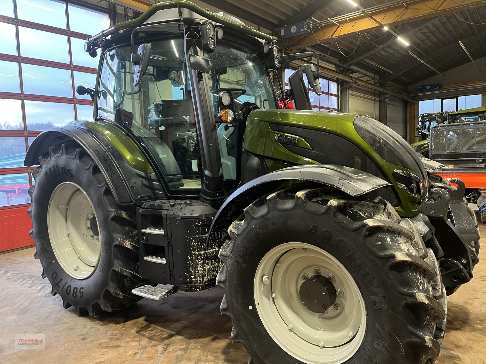 Traktor a típus Valtra N155 D Forst m. Rüfa und Forstkabine, Neumaschine ekkor: Mainburg/Wambach (Kép 2)