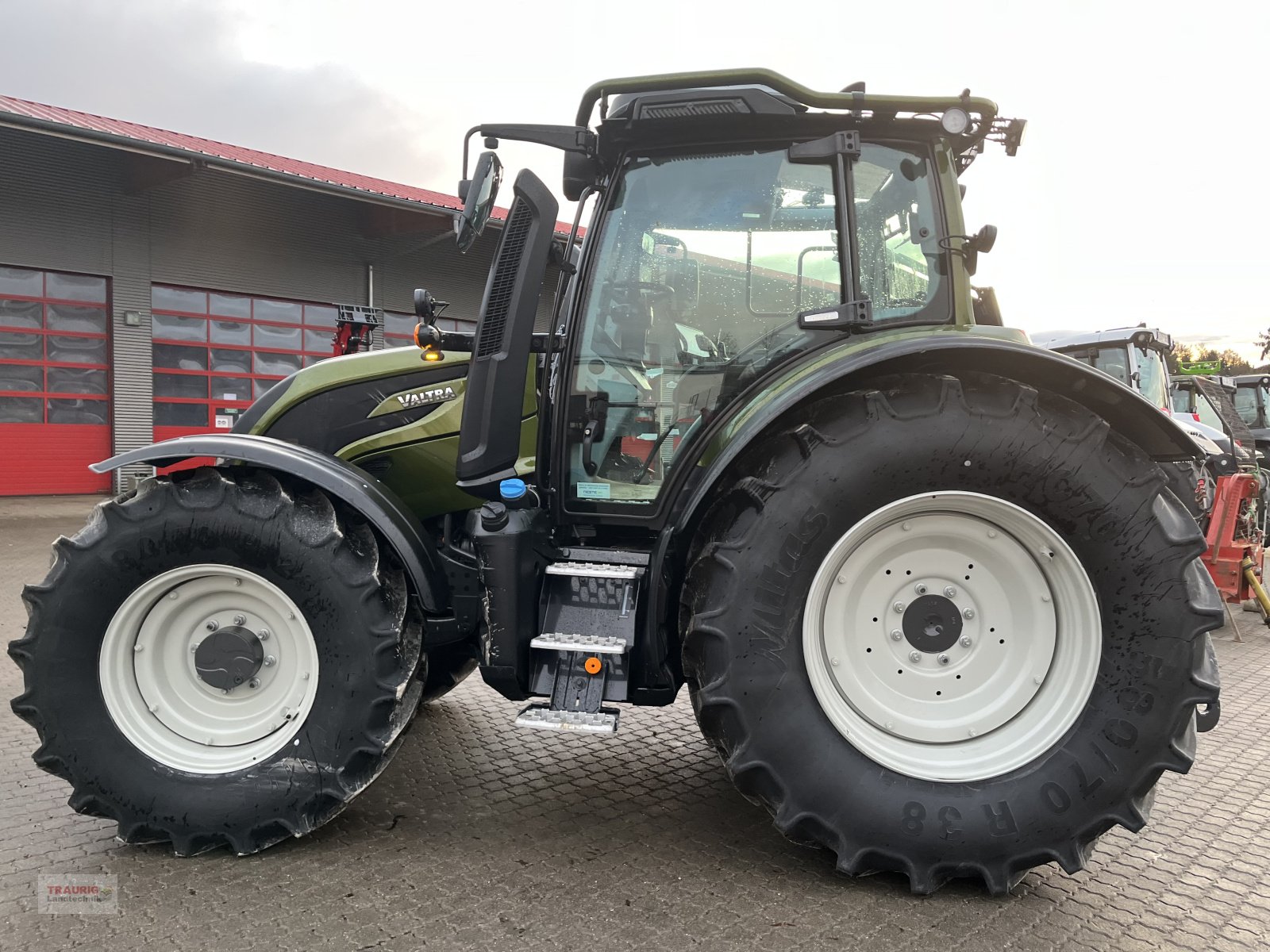 Traktor a típus Valtra N155 D Forst m. Rüfa und Forstkabine, Neumaschine ekkor: Mainburg/Wambach (Kép 10)