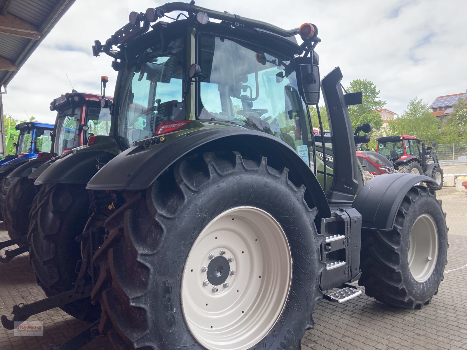 Traktor typu Valtra N155 D Forst m. Rüfa, Neumaschine v Mainburg/Wambach (Obrázok 11)