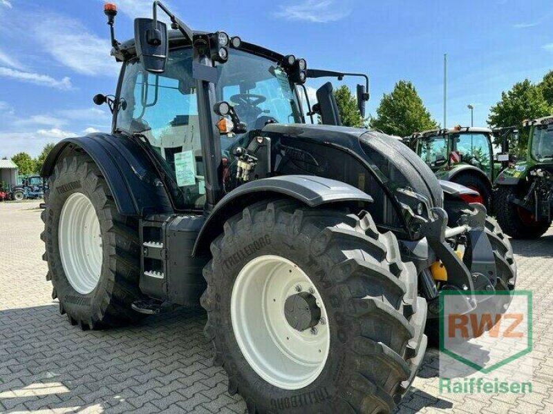 Traktor of the type Valtra N155 Direct inkl. FL-Vorbereitung, Ausstellungsmaschine in Rommerskirchen (Picture 4)