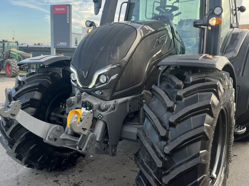 Traktor of the type Valtra N155 Direct + RÜFA, Vorführmaschine in Arnreit (Picture 1)