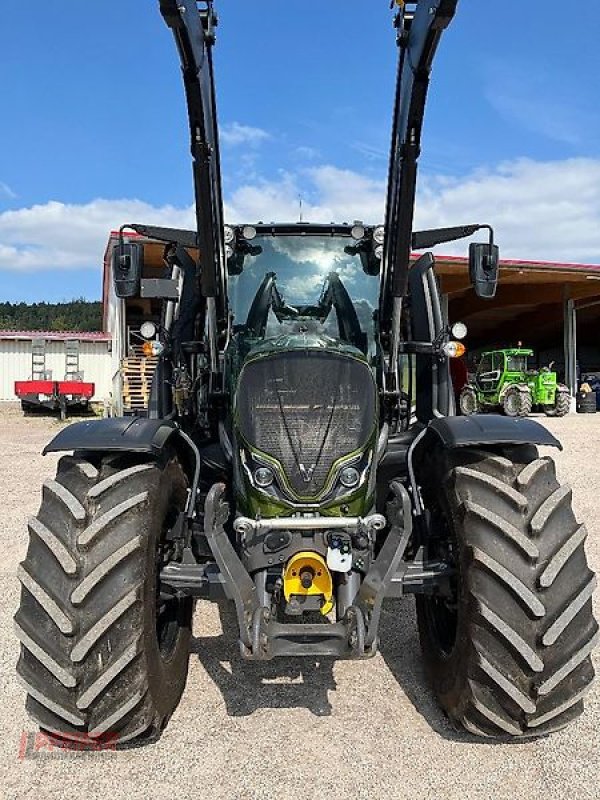 Traktor типа Valtra N155 EA, Gebrauchtmaschine в Elleben OT Riechheim (Фотография 3)