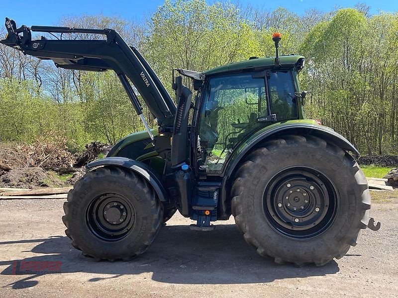 Traktor типа Valtra N155 EA, Gebrauchtmaschine в Elleben OT Riechheim (Фотография 4)