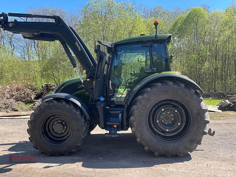 Traktor типа Valtra N155 EA, Gebrauchtmaschine в Elleben OT Riechheim (Фотография 9)