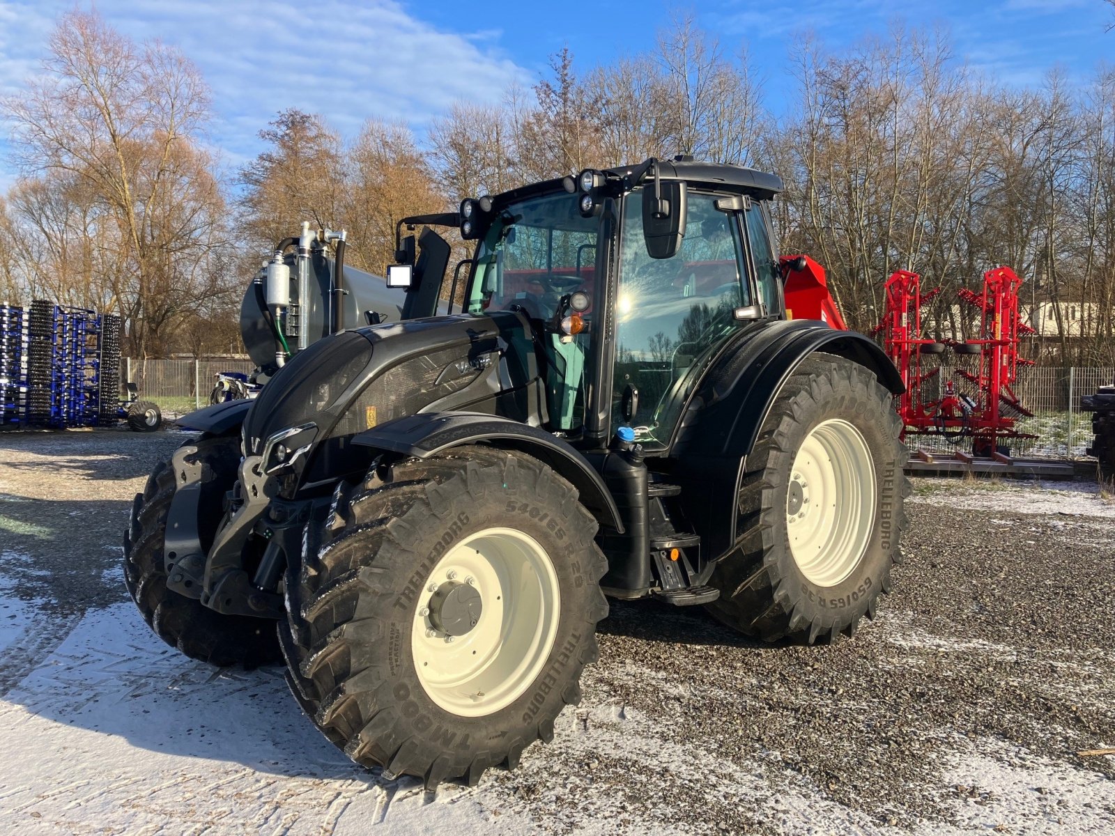 Traktor van het type Valtra N155 ED 2B1, Gebrauchtmaschine in Hofgeismar (Foto 1)