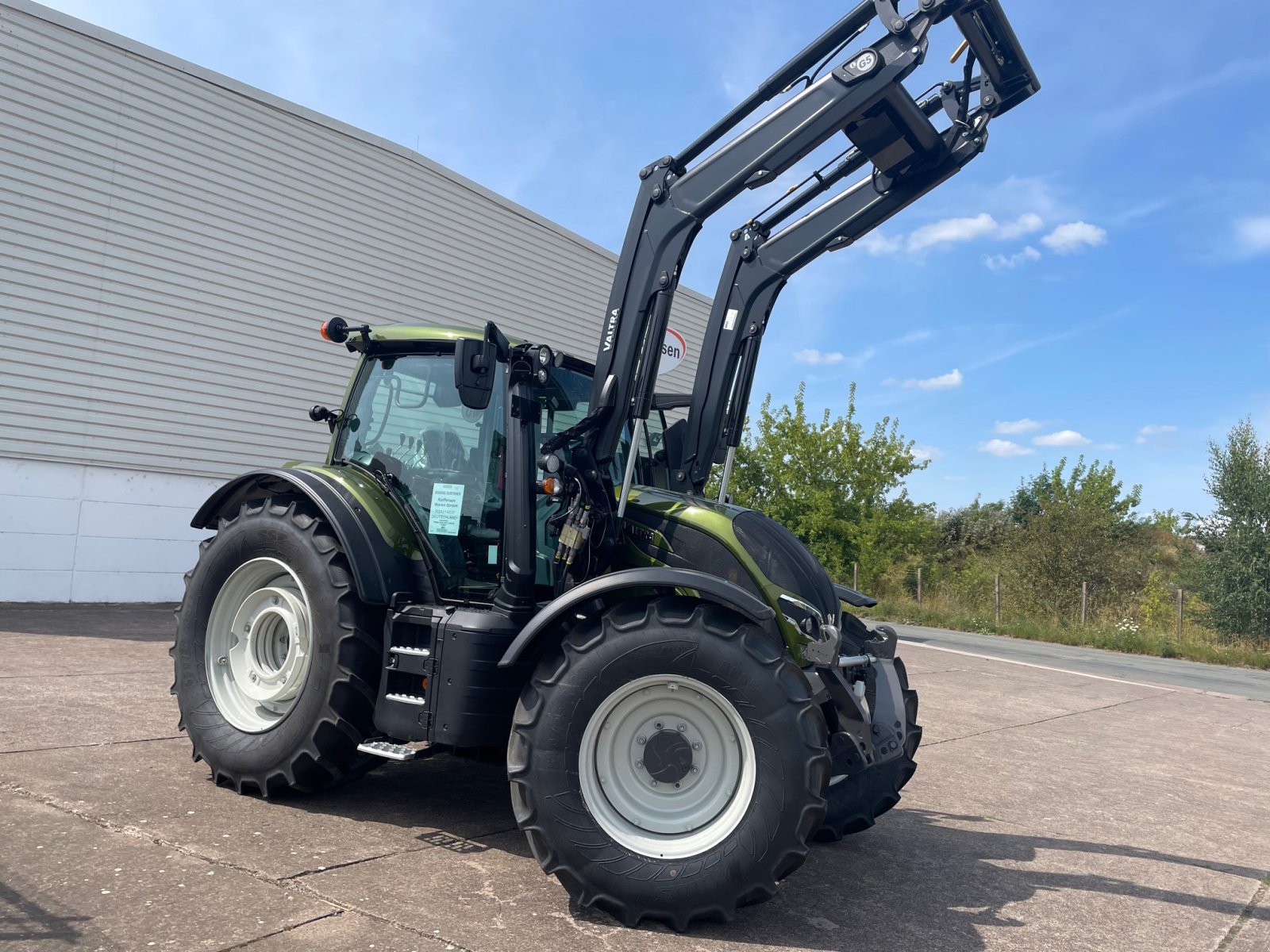 Traktor of the type Valtra N155 SE, Gebrauchtmaschine in Ebeleben (Picture 2)