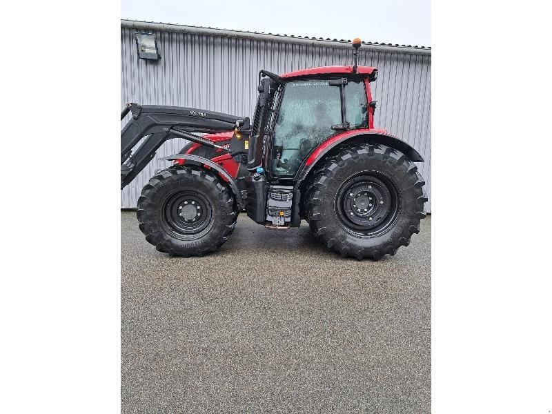 Traktor van het type Valtra N155, Gebrauchtmaschine in PLUMELEC (Foto 4)