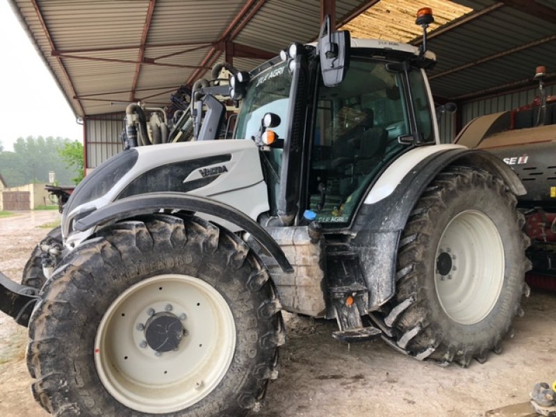 Traktor del tipo Valtra N155, Gebrauchtmaschine In VERDUN (Immagine 1)