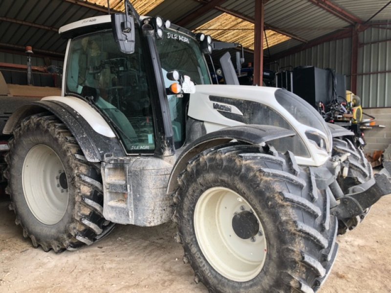 Traktor du type Valtra N155, Gebrauchtmaschine en VERDUN (Photo 3)