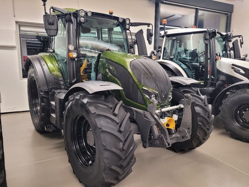 Traktor van het type Valtra N155A - 1451, Neumaschine in Eppan (BZ) (Foto 1)