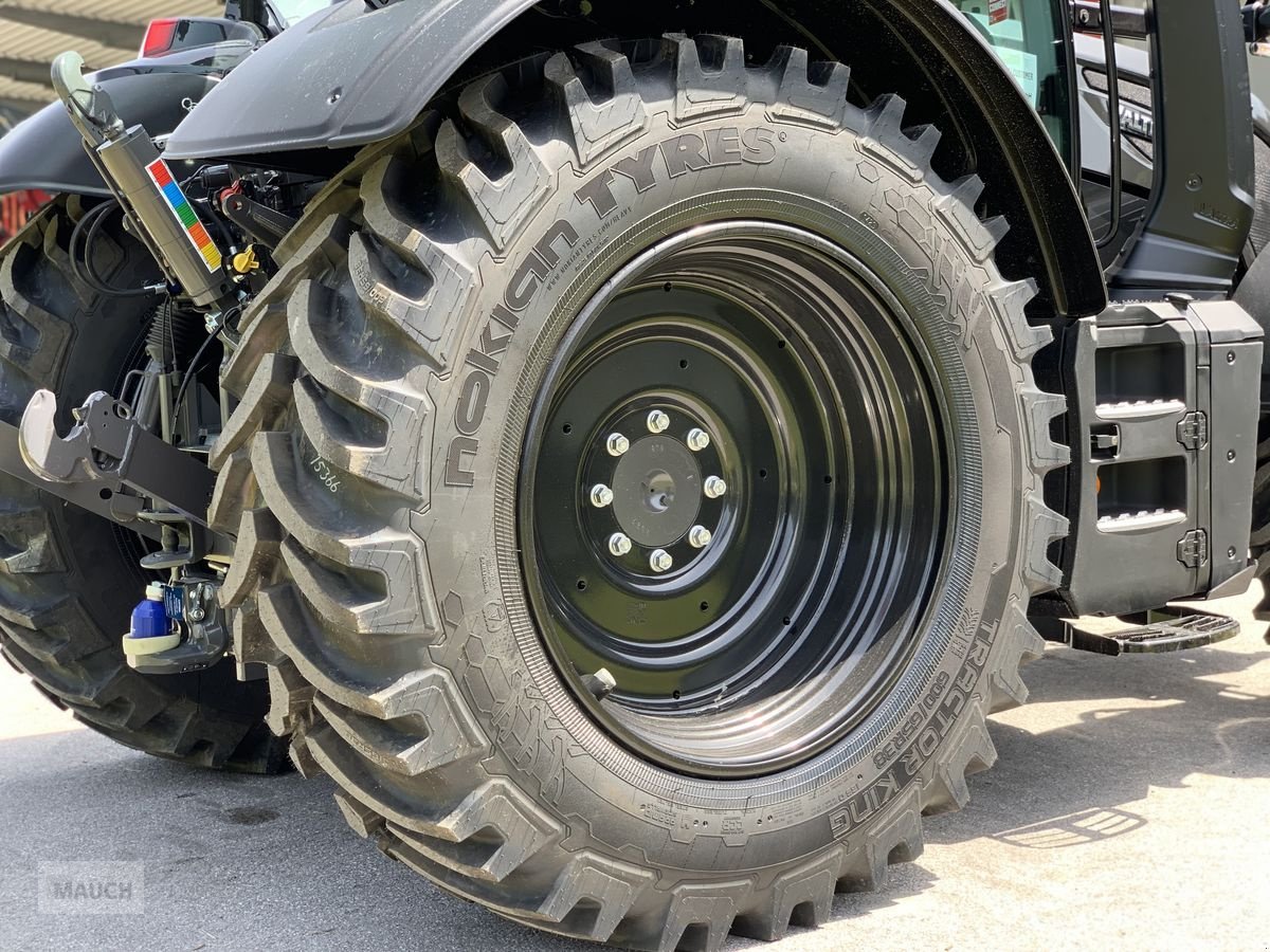 Traktor от тип Valtra N155e Active Forst, Neumaschine в Eben (Снимка 8)