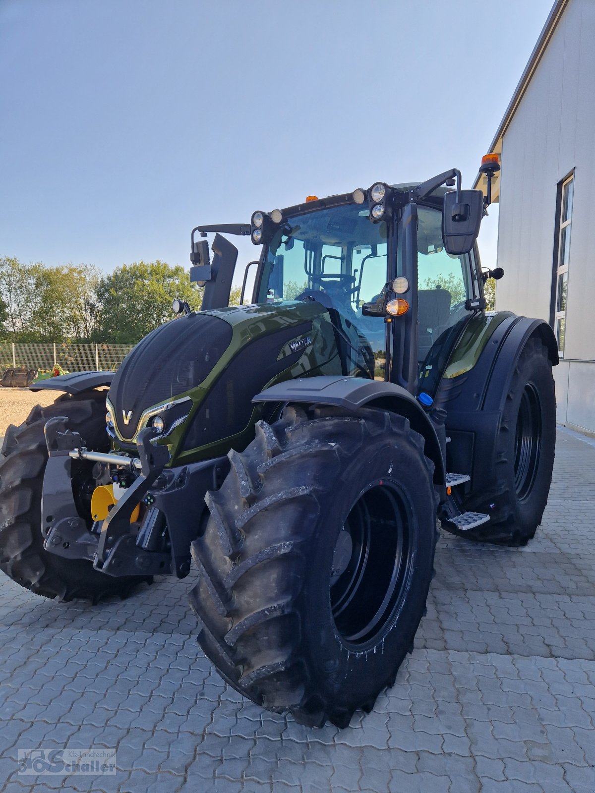 Traktor tipa Valtra N155e Active, Neumaschine u Monheim (Slika 2)