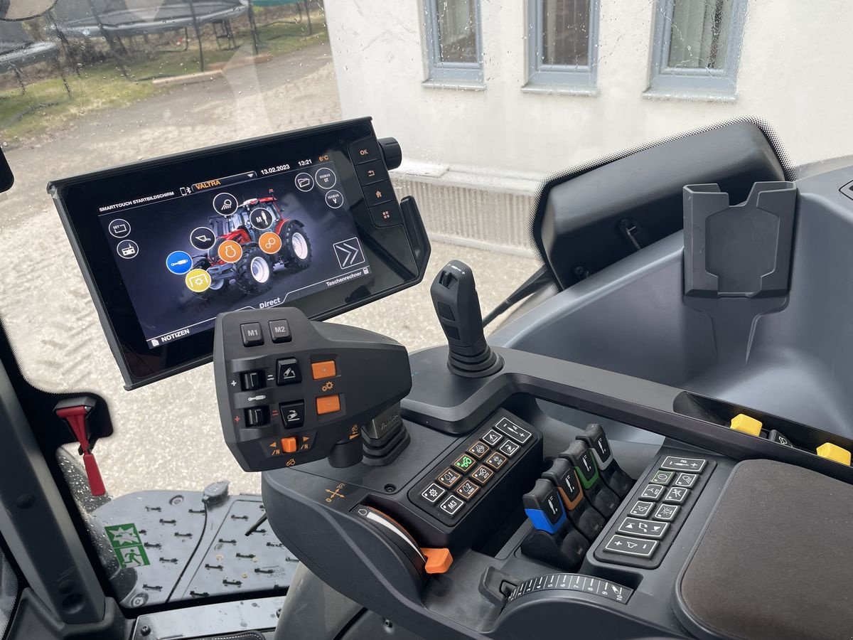 Traktor типа Valtra N155e Direct, Gebrauchtmaschine в Harmannsdorf-Rückersdorf (Фотография 7)