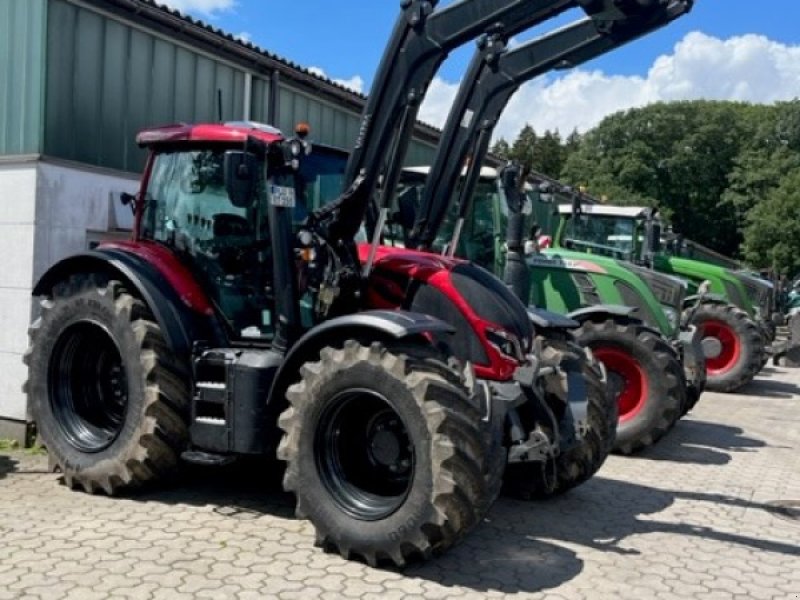 Traktor van het type Valtra N155EA, Gebrauchtmaschine in Preetz (Foto 1)