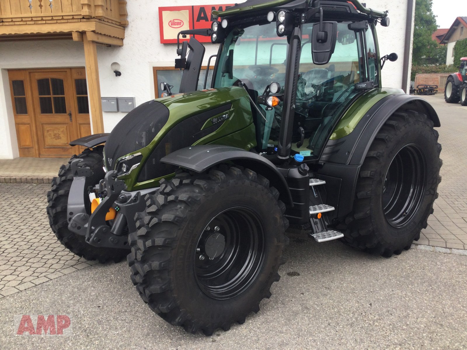 Traktor typu Valtra N155ED, Neumaschine v Teising (Obrázok 1)