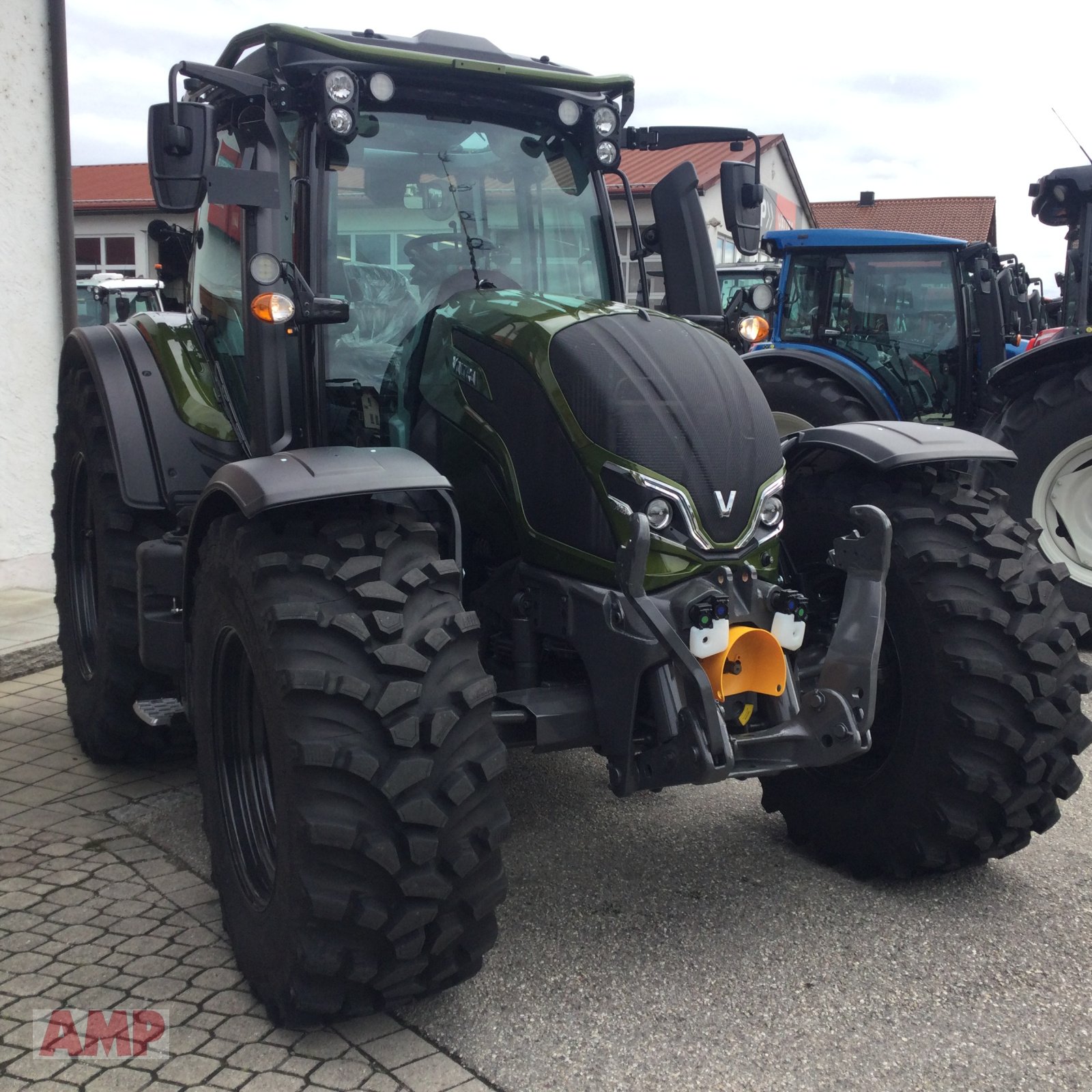 Traktor typu Valtra N155ED, Neumaschine v Teising (Obrázek 4)