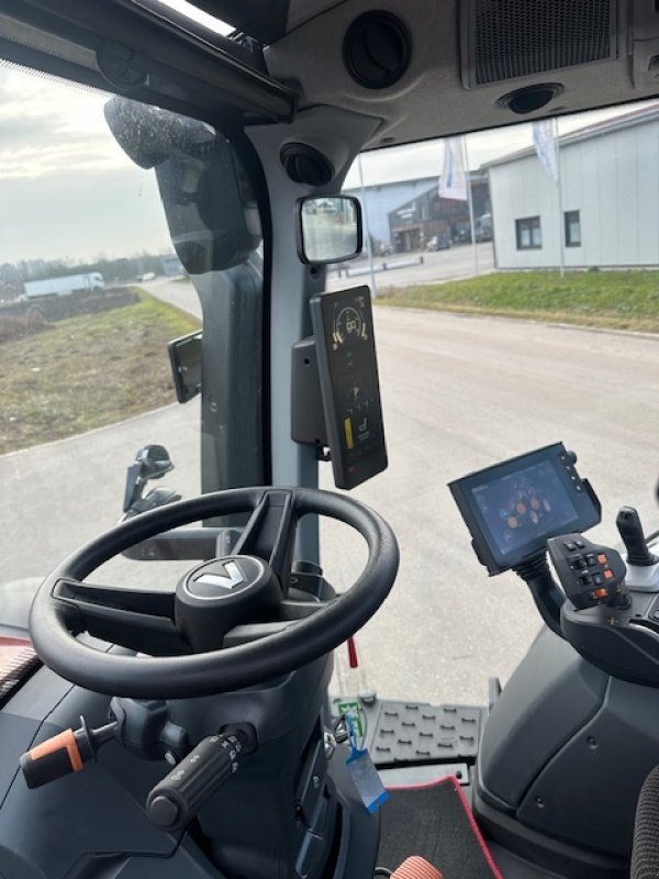 Traktor van het type Valtra N155ED, Gebrauchtmaschine in Rain (Foto 7)