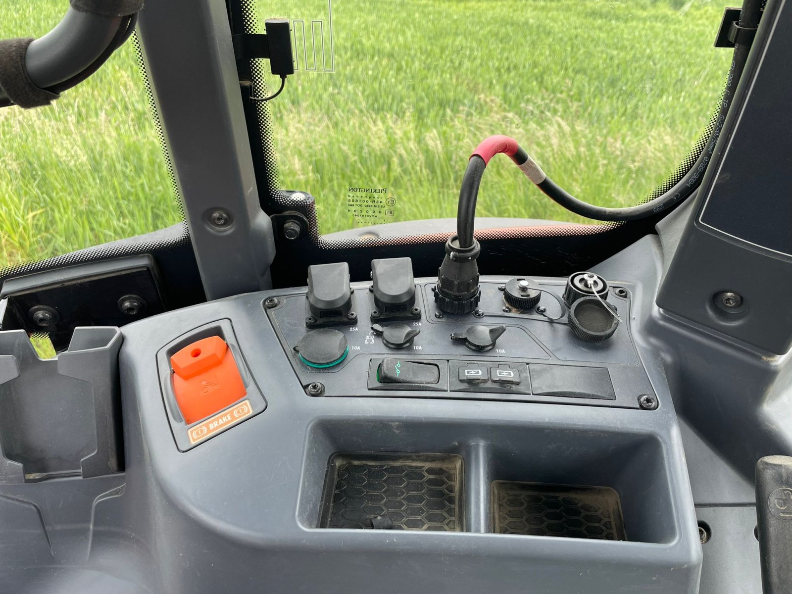 Traktor del tipo Valtra N155ED, Gebrauchtmaschine en Hohenthann (Imagen 8)