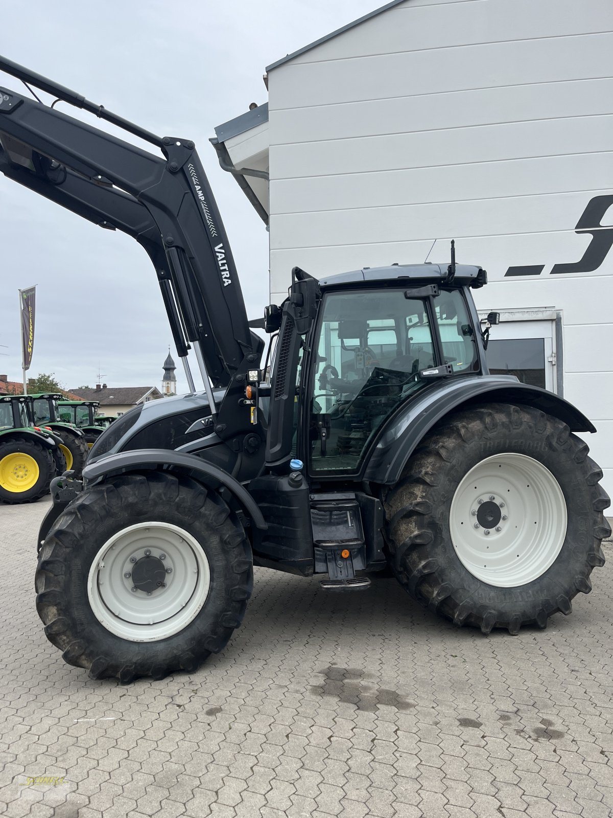 Traktor van het type Valtra N174 D, Gebrauchtmaschine in Söchtenau (Foto 2)