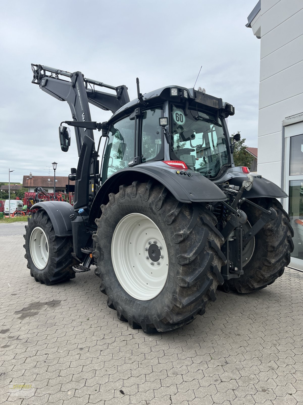 Traktor des Typs Valtra N174 D, Gebrauchtmaschine in Söchtenau (Bild 3)